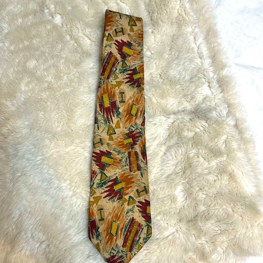 Silk tie